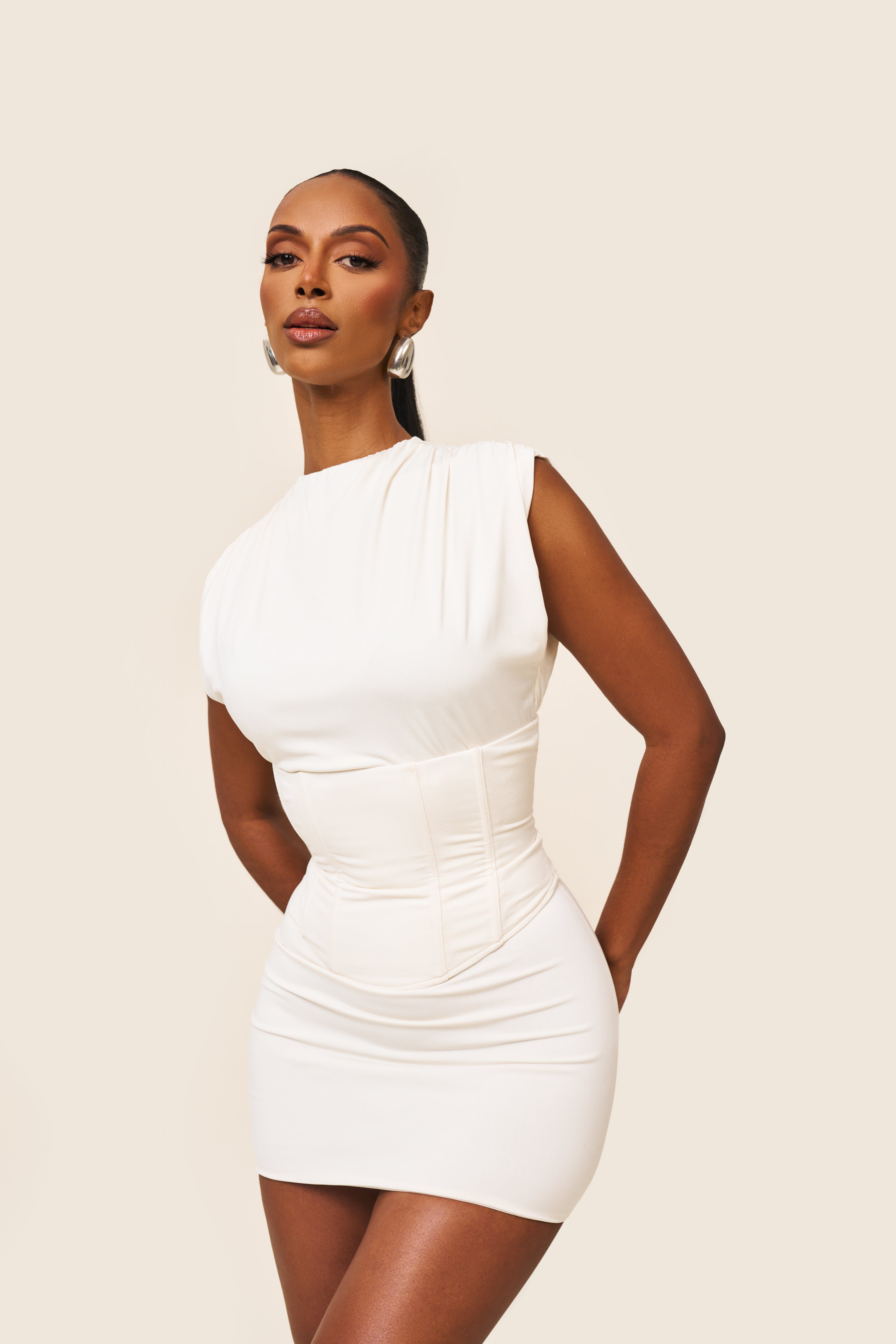 Viretta | Sculpt Mini Dress
